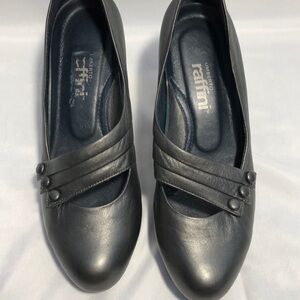 Umberto Raffini Metallic Leather Heels